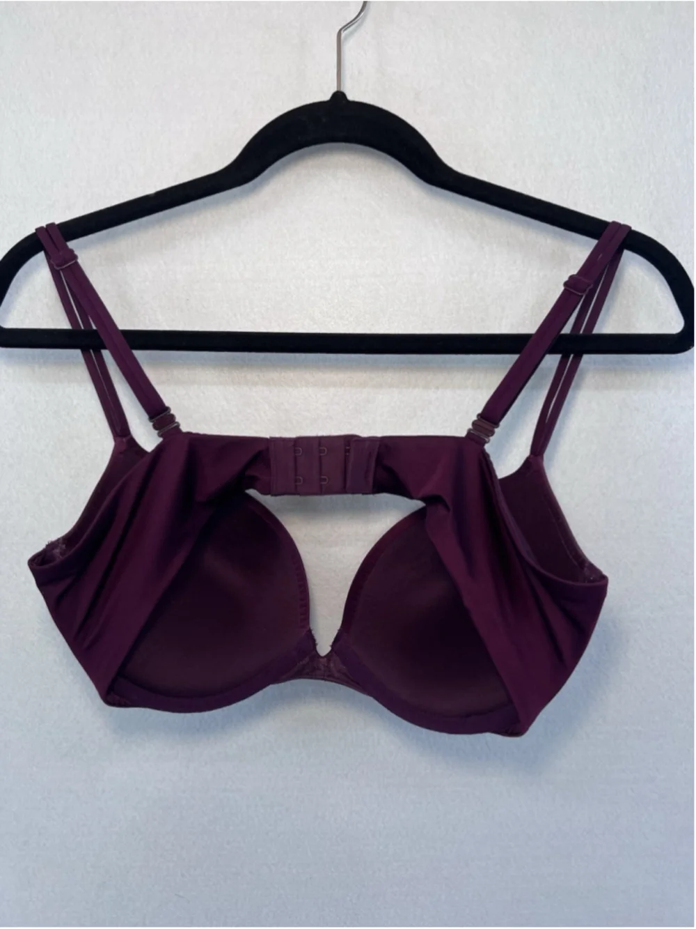 Victoria Secret Very Sexy Push Up Bra Women’s Size 34D Burgundy Maroon